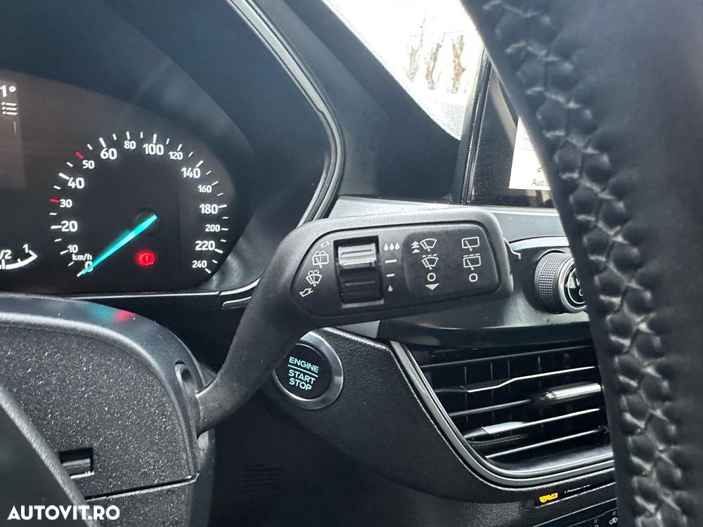 Ford Focus 1.5 EcoBlue Connected - 17