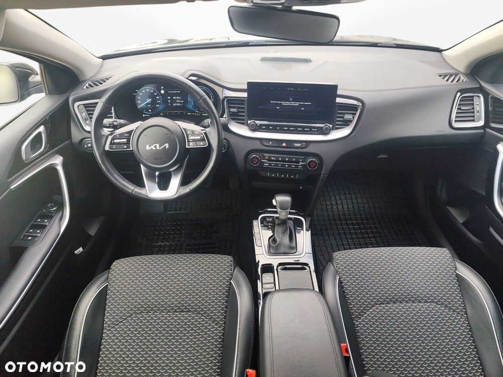 Kia Ceed - 7