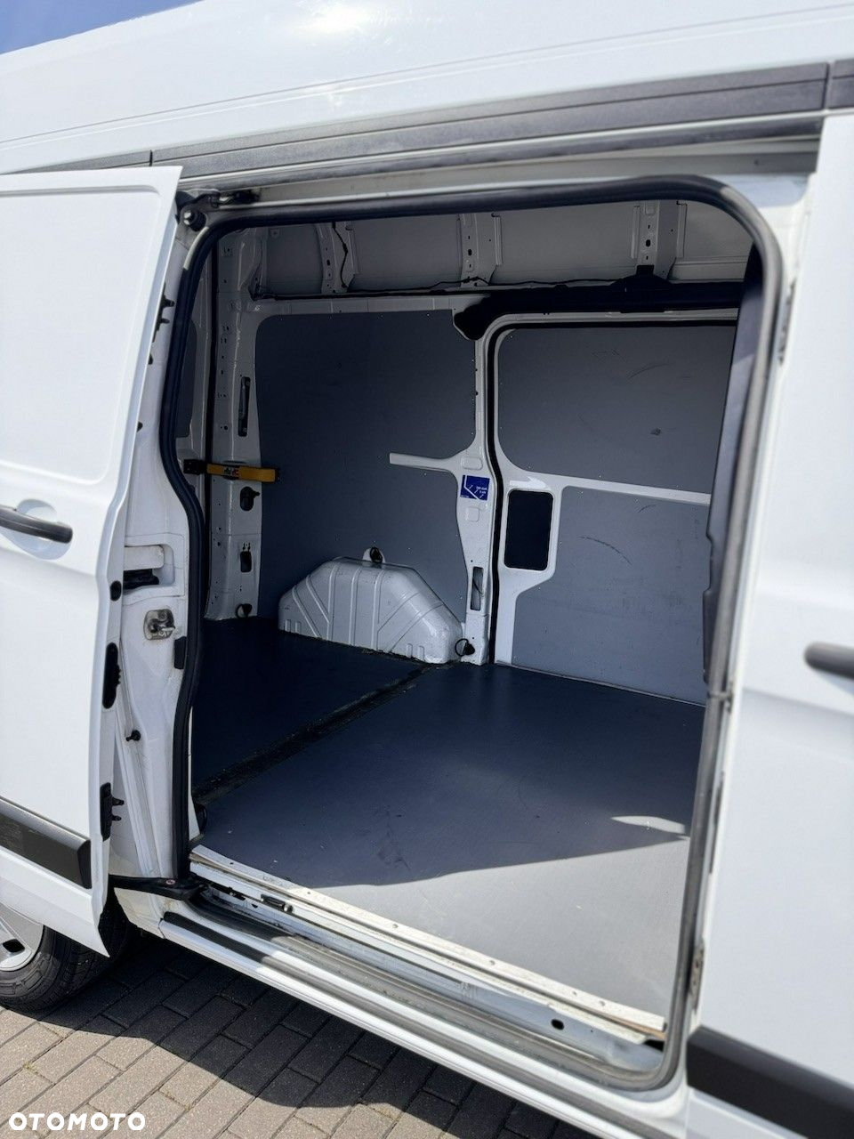 Ford Transit Custom - 11