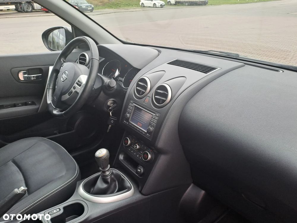 Nissan Qashqai+2 2.0 dCi DPF acenta - 26