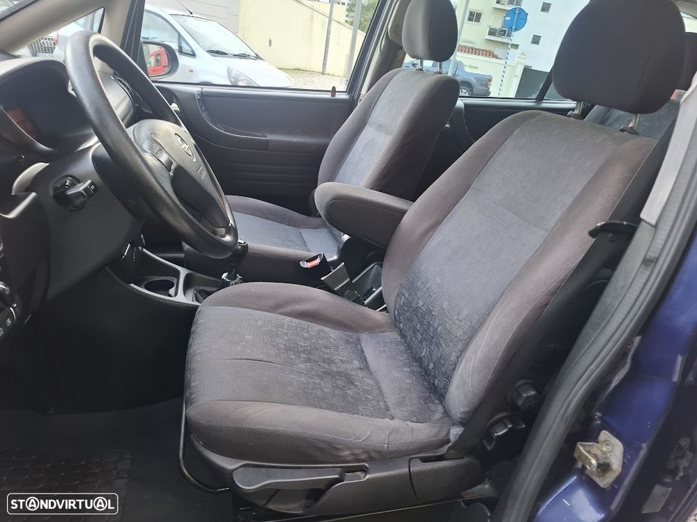 Opel Zafira 2.0 DTi Elegance - 21