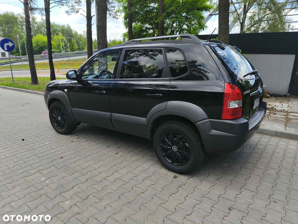 Hyundai Tucson 2.0 Comfort 2WD - 11