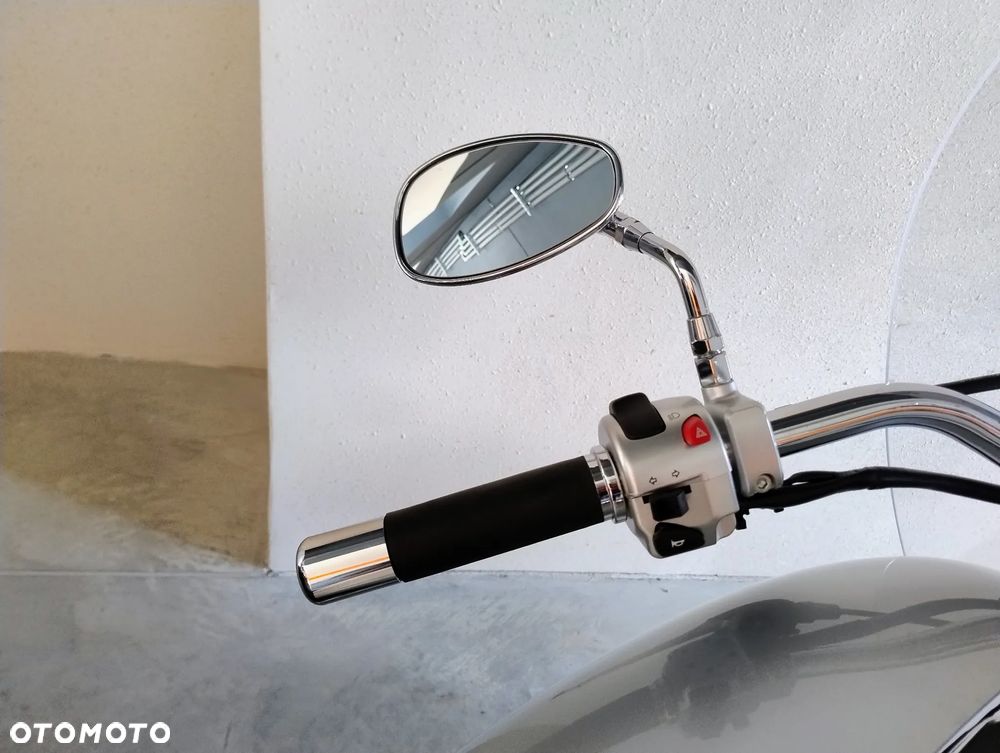 Suzuki VL 800 Volusia - 15