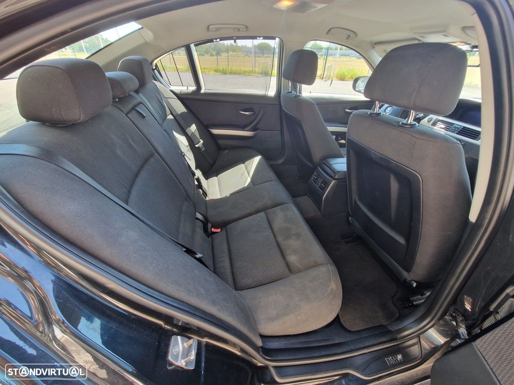 BMW 320 d - 13