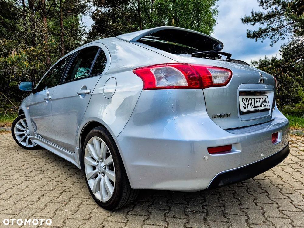 Mitsubishi Lancer 1.8 Intense - 17