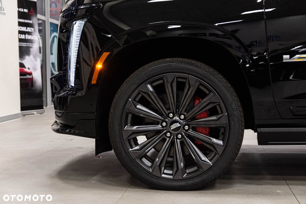 Cadillac Escalade - 5