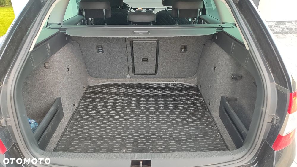 Skoda Octavia 1.6 TDI 4x4 Elegance - 10