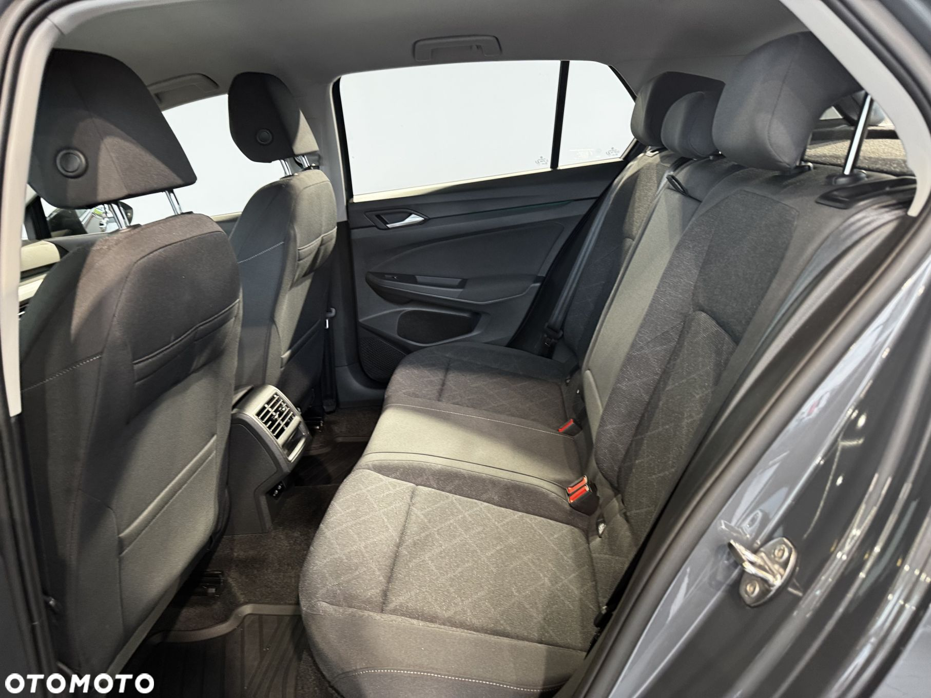 Volkswagen Golf - 14