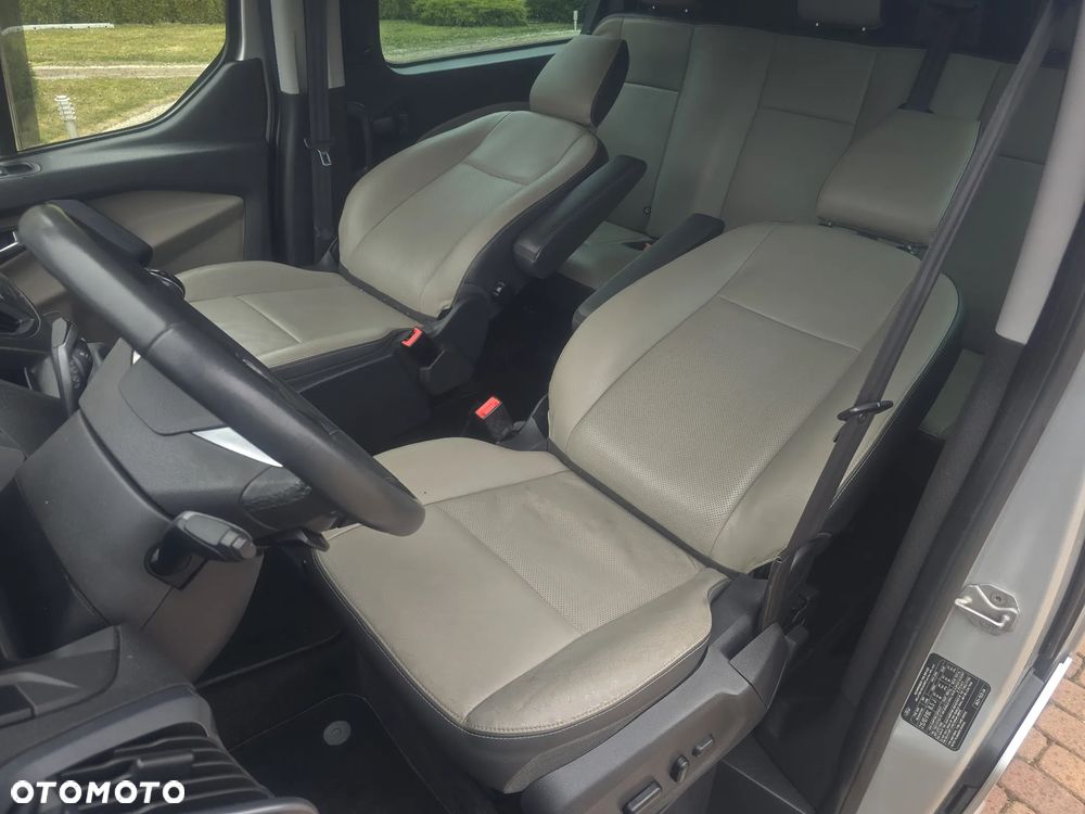Ford Transit Custom 310 L2H1 Limited - 27