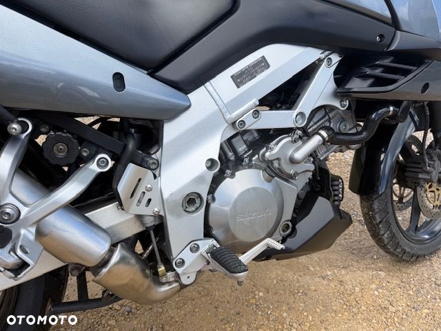 Suzuki V-STROM - 9