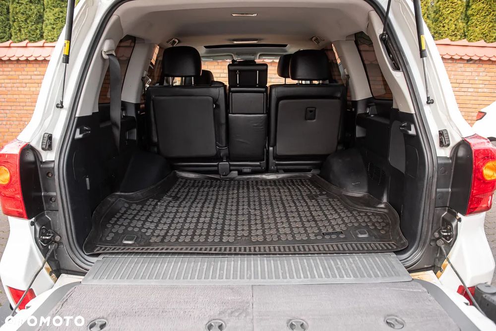 Toyota Land Cruiser - 31