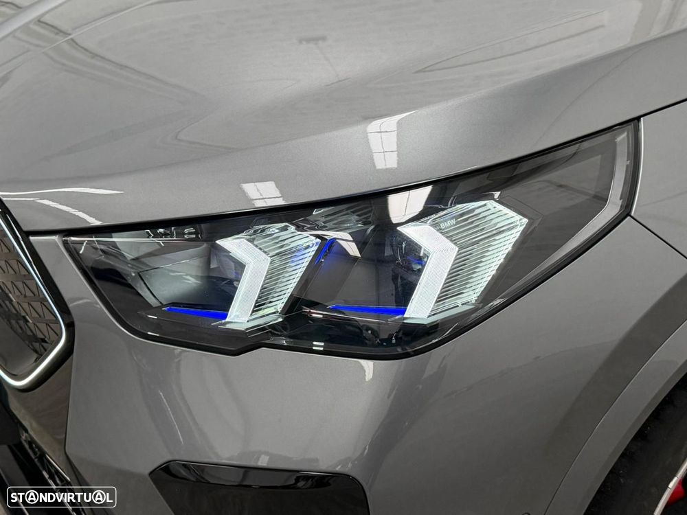 BMW iX2 eDrive20 Pack Desportivo M Pro - 17