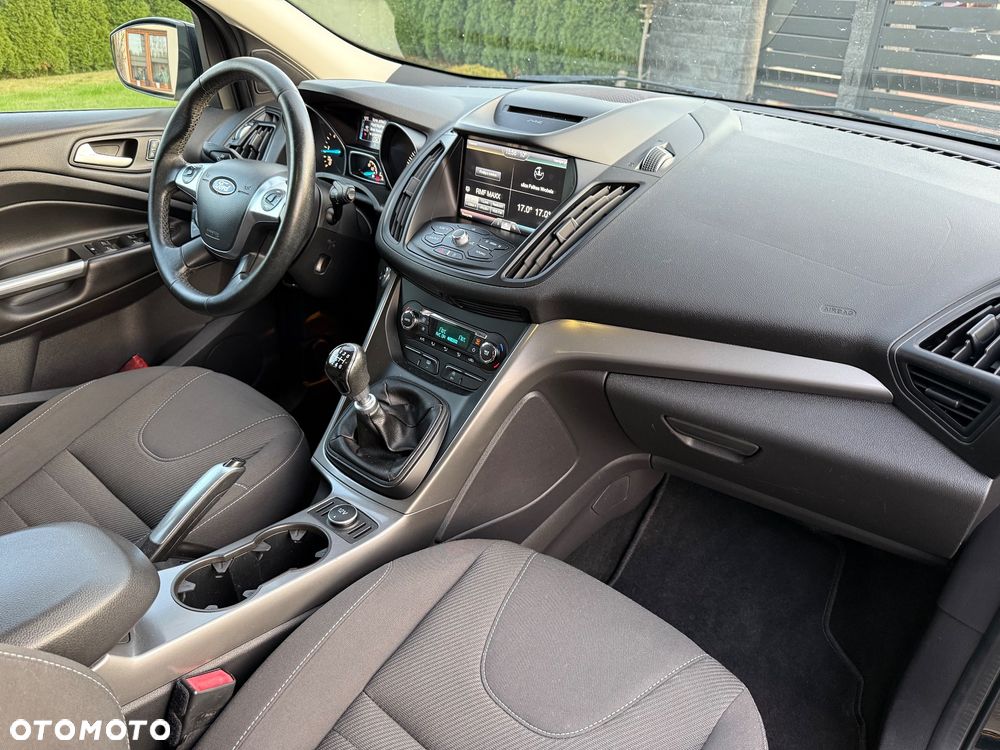 Ford Kuga 2.0 TDCi 2x4 SYNC - 32