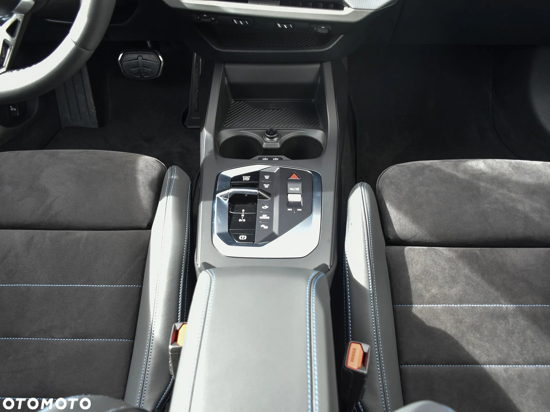 BMW Seria 1 120i M Sport - 24