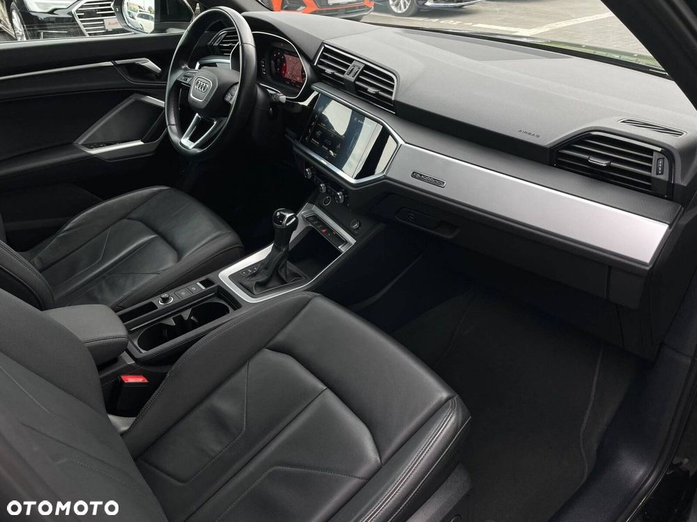 Audi Q3 - 22