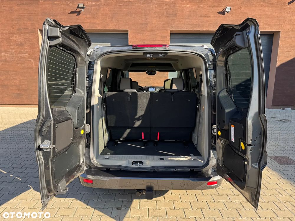 Ford Transit Connect - 8