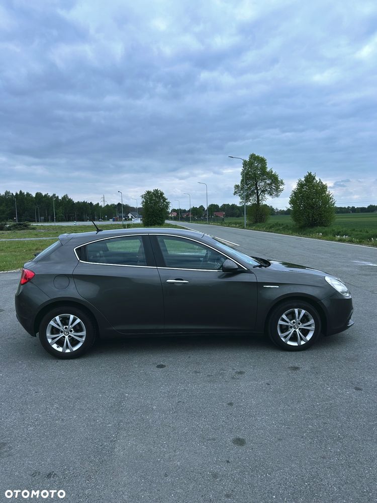 Alfa Romeo Giulietta 1.6 JTDM Distinctive - 3