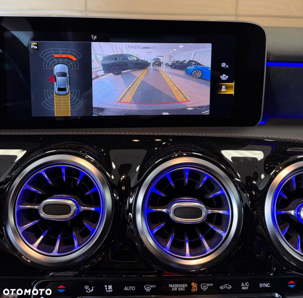 Mercedes-Benz Klasa A 180 d AMG Line 7G-DCT - 15