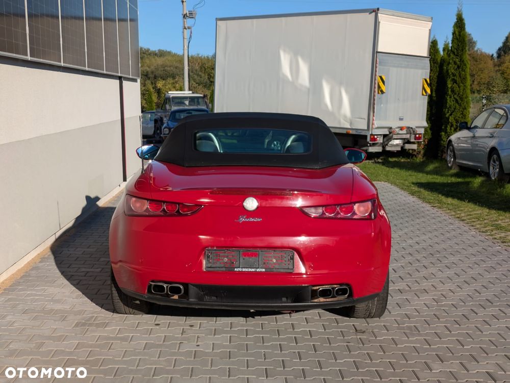 Alfa Romeo Spider 2.2 JTS 16V - 8