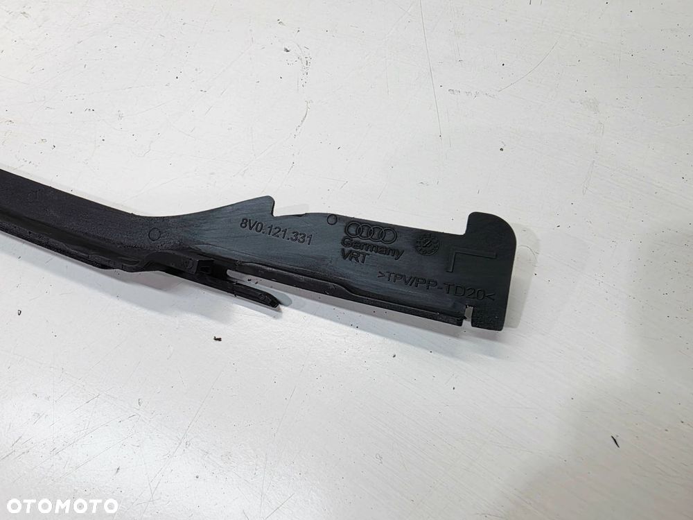 USZCZELKA CHŁODNICY LEWA AUDI A3 8V 8V0121331 - 3