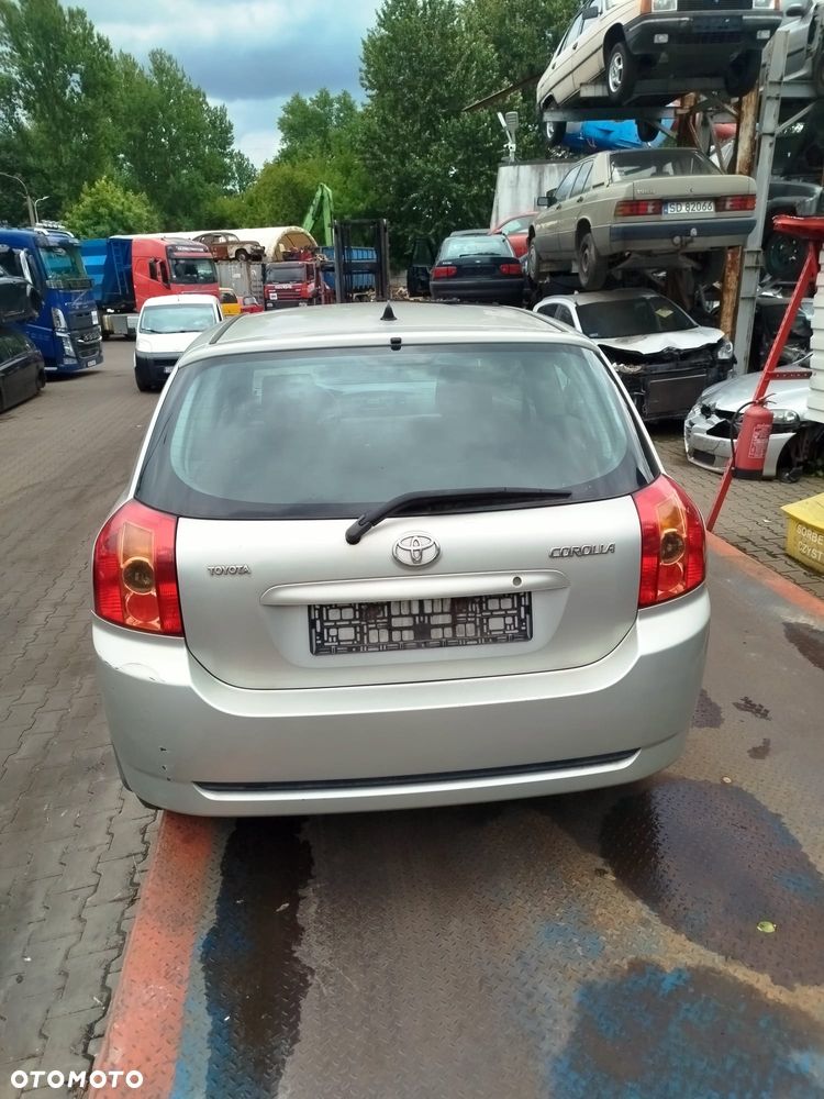 Toyota Corolla  e 12 na części. - 11
