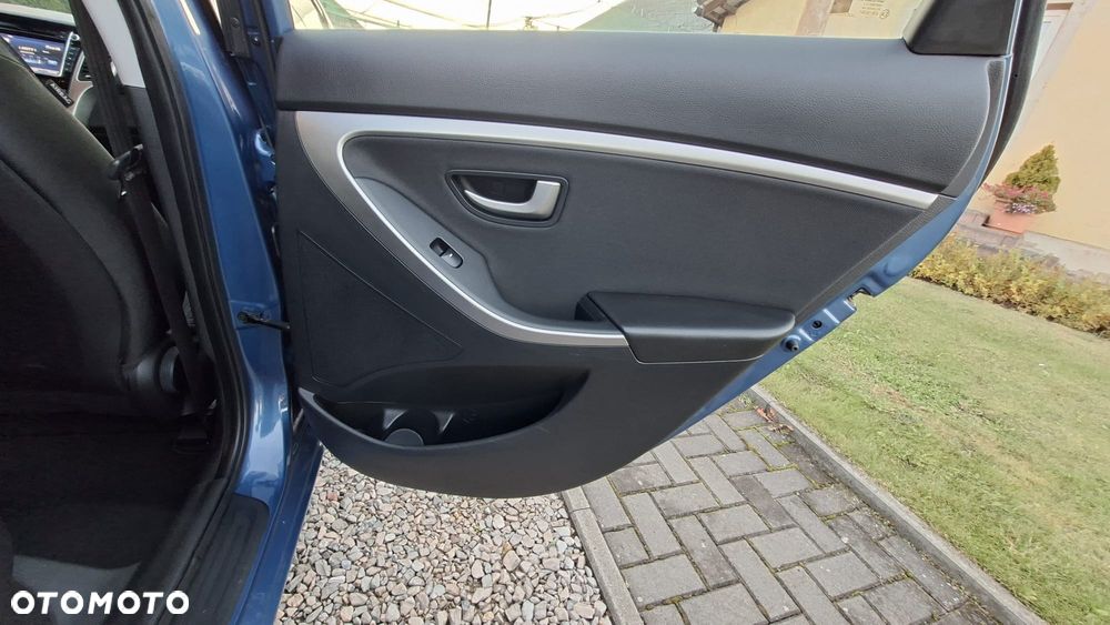 Hyundai i30 1.4 Premium - 19