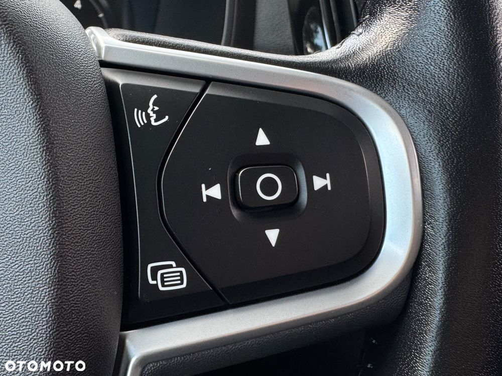 Volvo V60 D4 Geartronic Momentum - 32