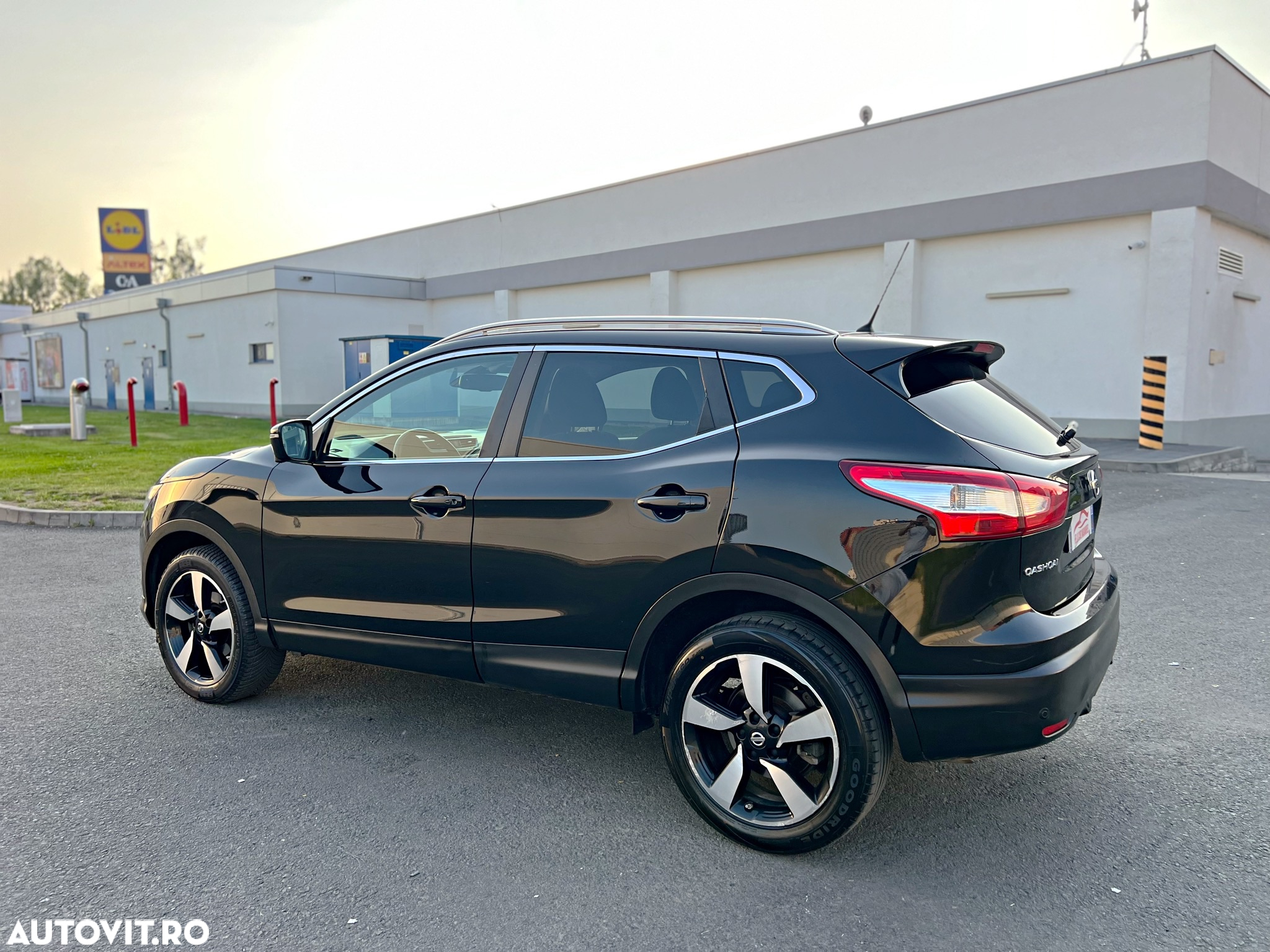 Nissan Qashqai 1.6 DCI TEKNA - 15