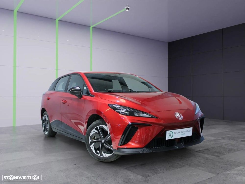 MG MG4 64 kWh Luxury - 4
