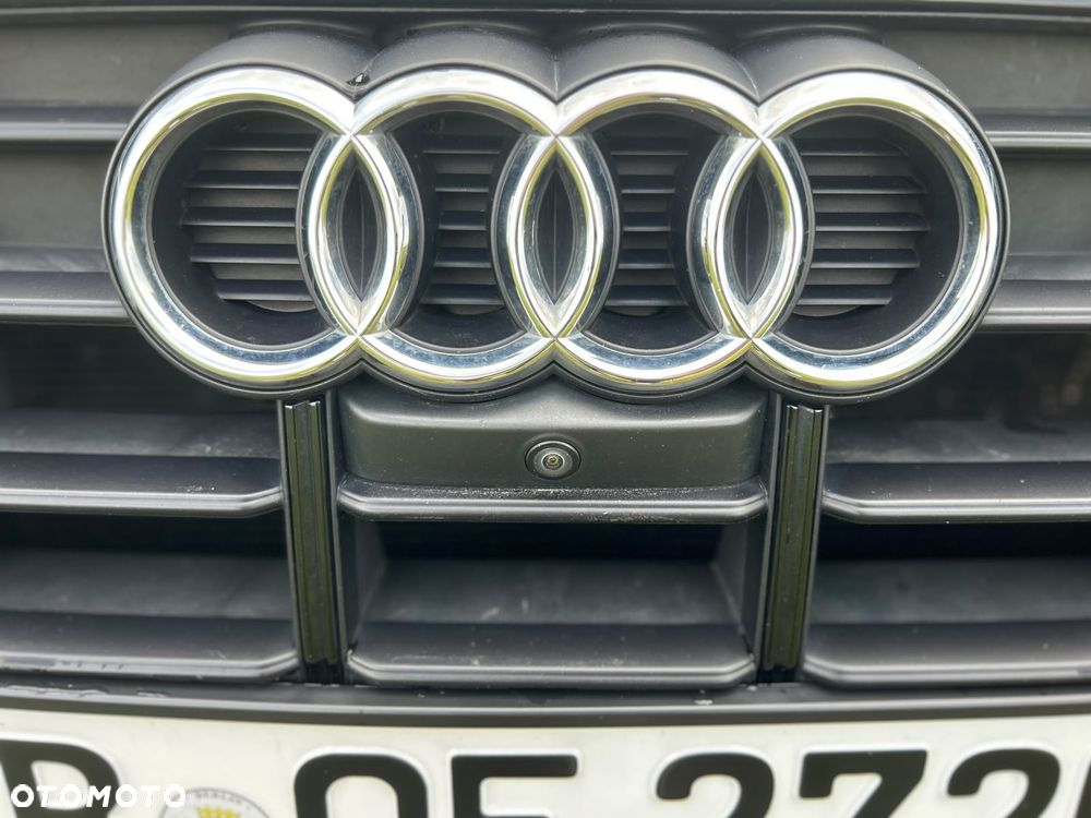 Audi Q5 40 TDI quattro S tronic sport - 24