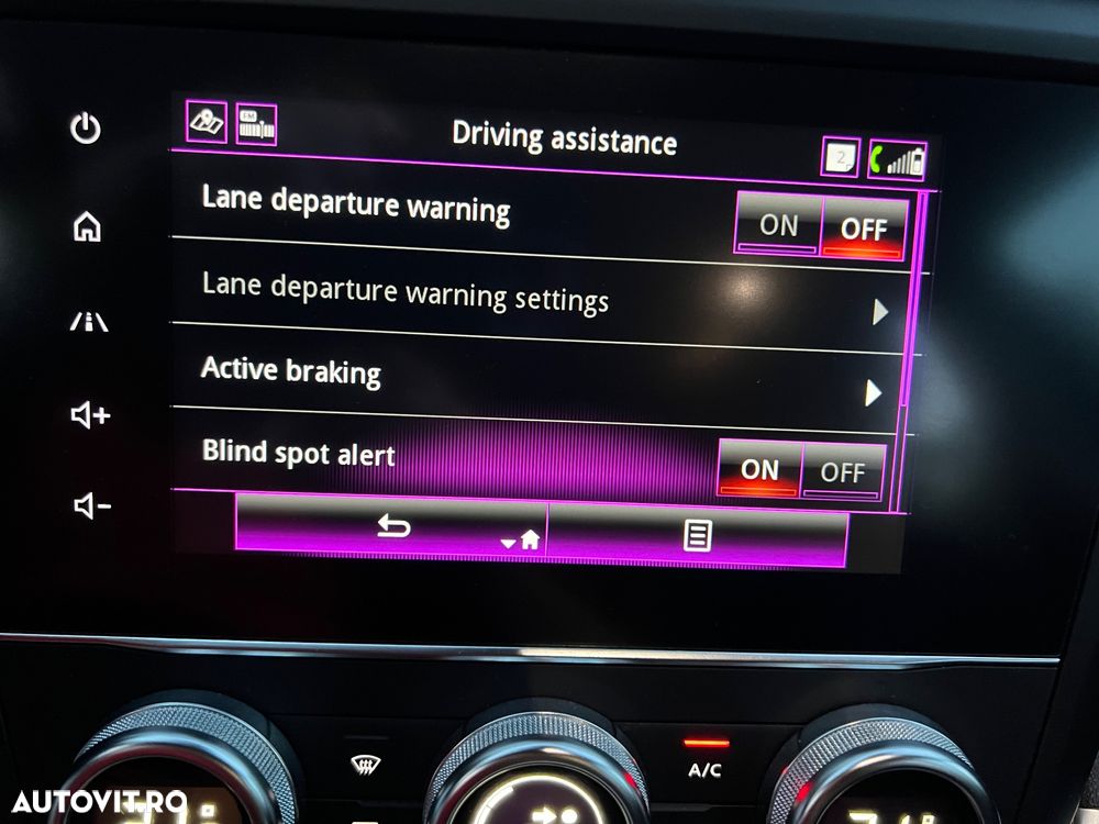 Renault Kadjar BLUE dCi 115 EDC INTENS - 12