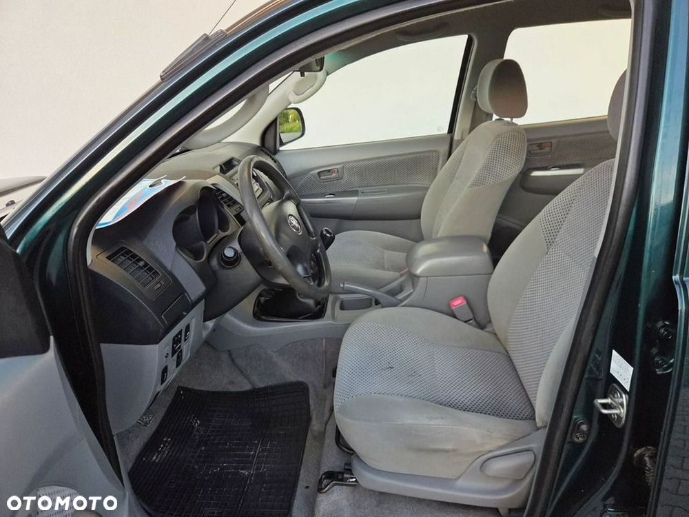 Toyota Hilux - 8