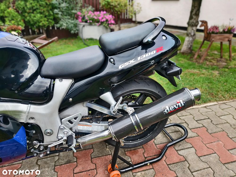 Suzuki GSX - 24