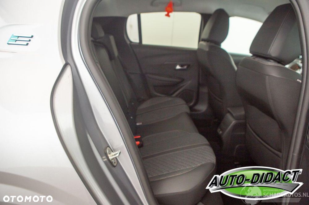 Peugeot 208 Elektromotor 136 Allure Pack - 18