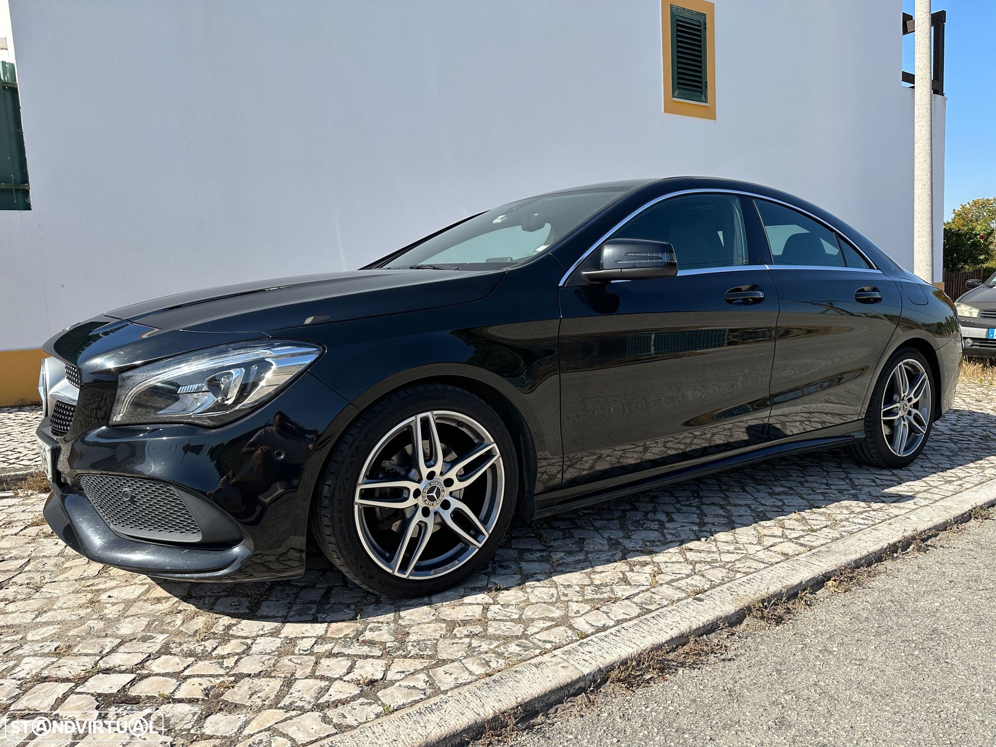 Mercedes-Benz 200 - 1