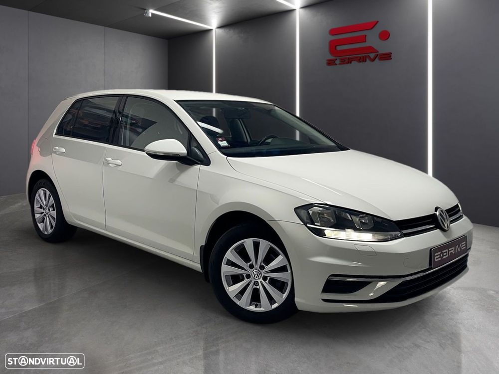 VW Golf 1.0 TSI Confortline DSG - 3