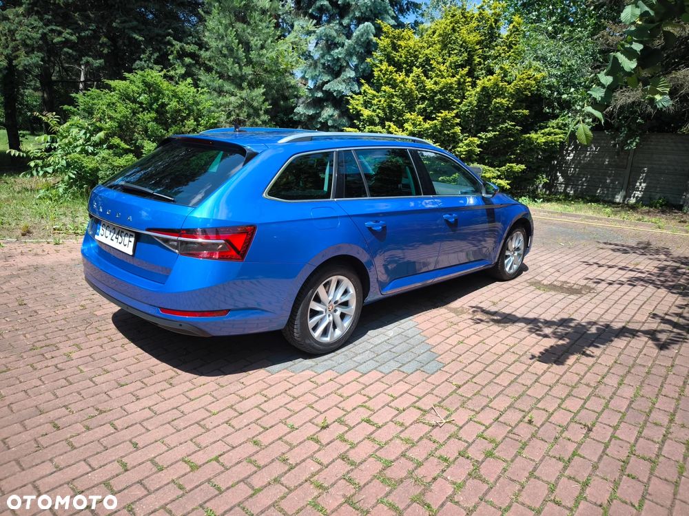 Skoda Superb 2.0 TDI SCR Style DSG - 5