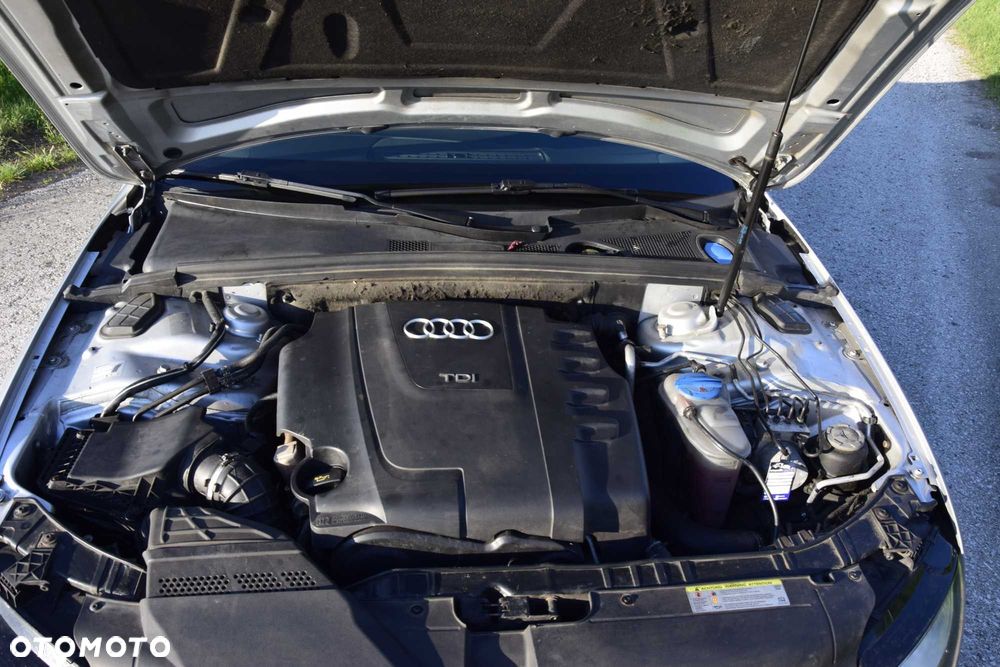 Audi A4 Avant 2011 photo 4
