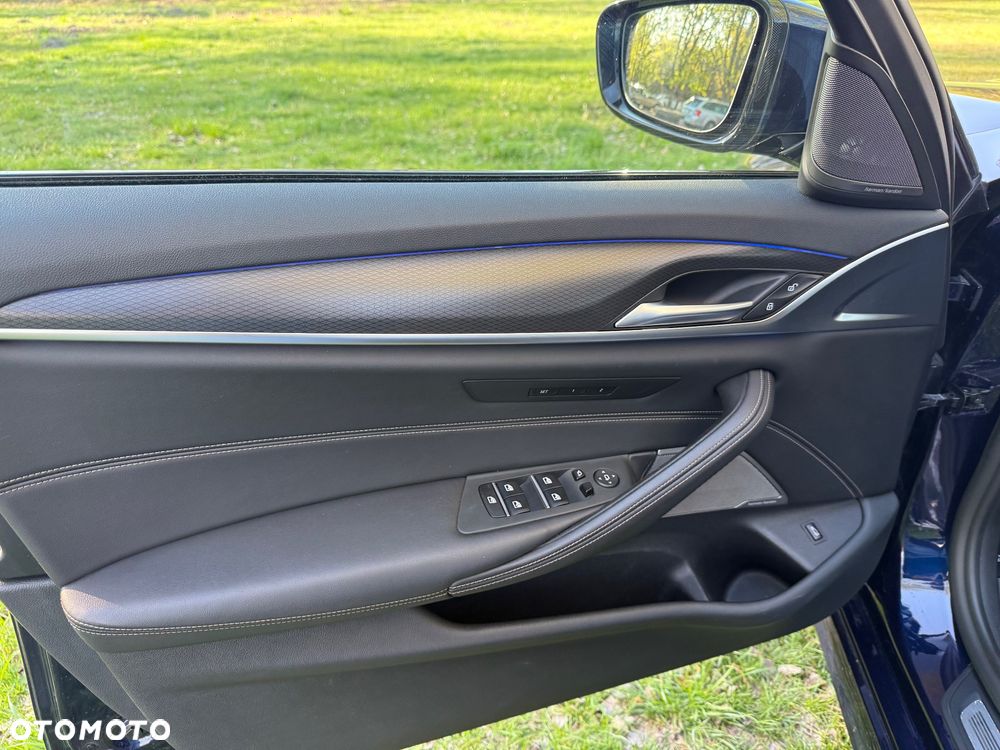 BMW Seria 5 520d MHEV M Sport sport - 34