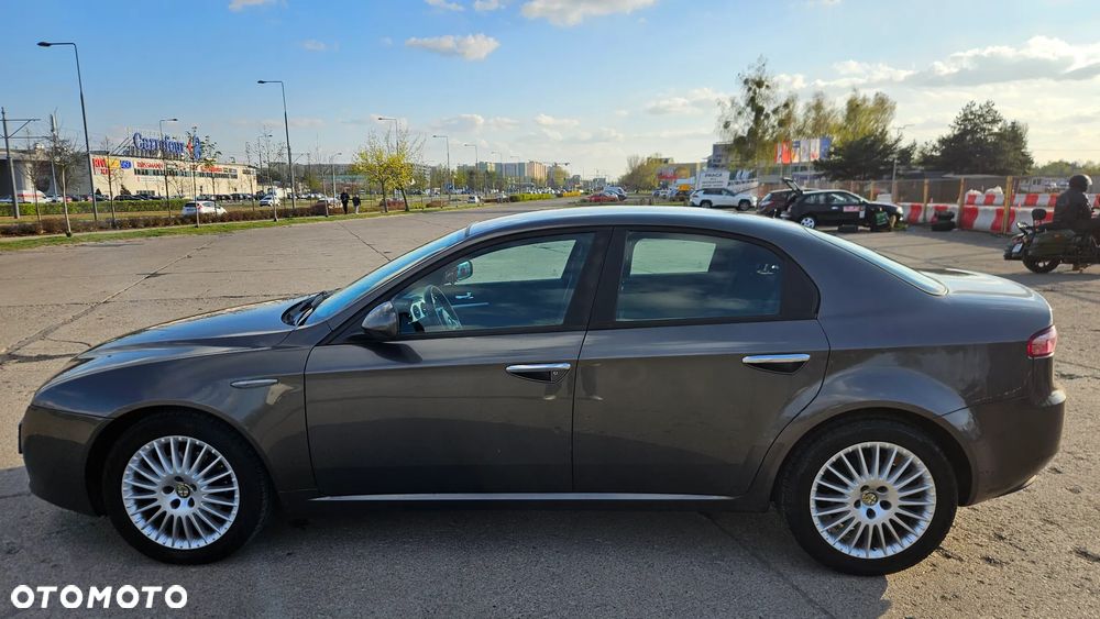 Alfa Romeo 159 - 8