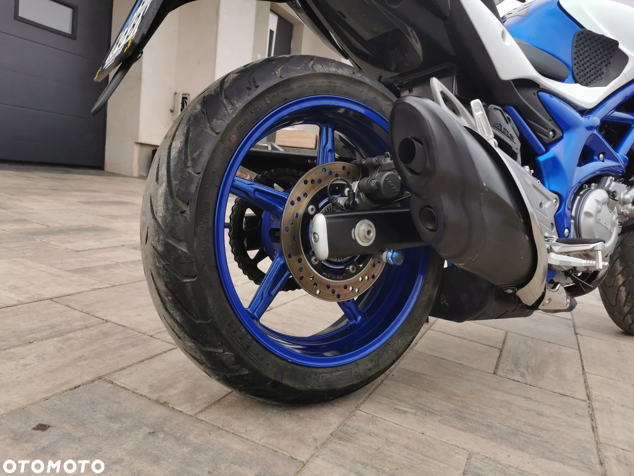 Suzuki Gladius - 16