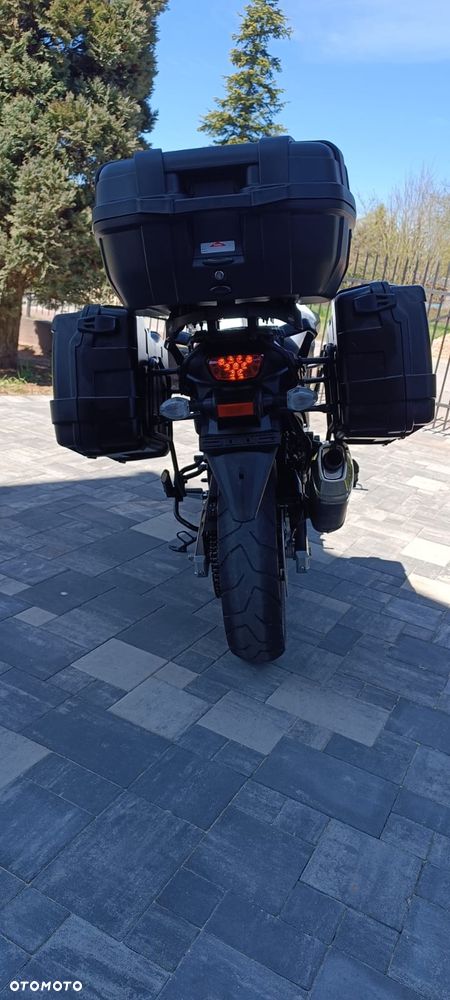Suzuki V-STROM - 32
