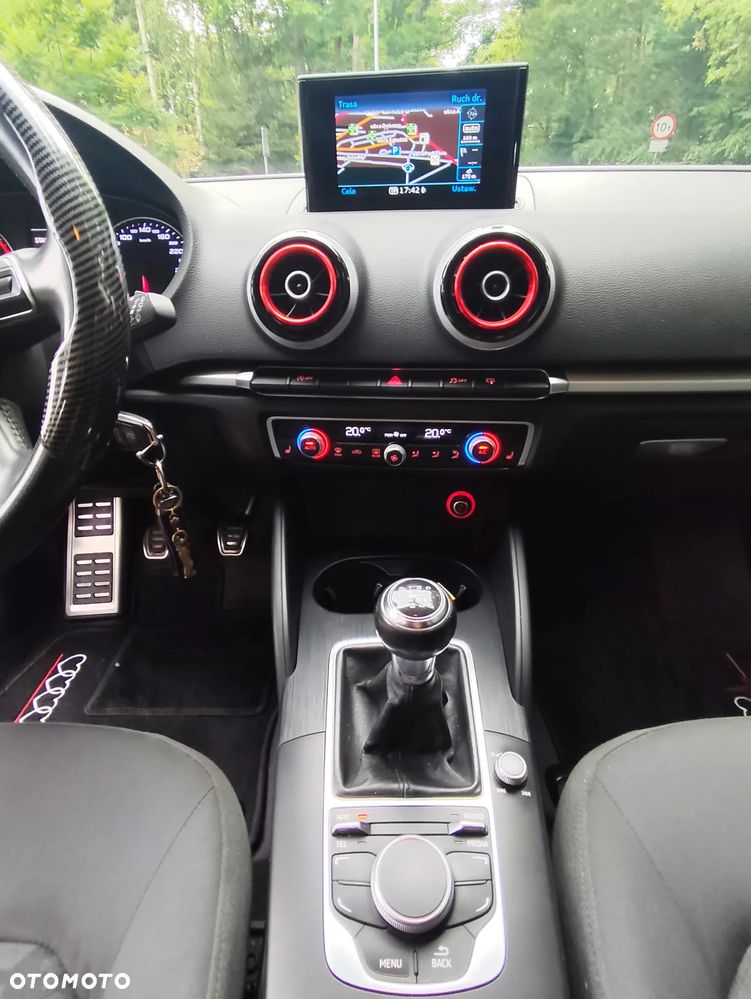Audi A3 Sportback 1.6 TDI (clean diesel) S line Sportpaket - 11
