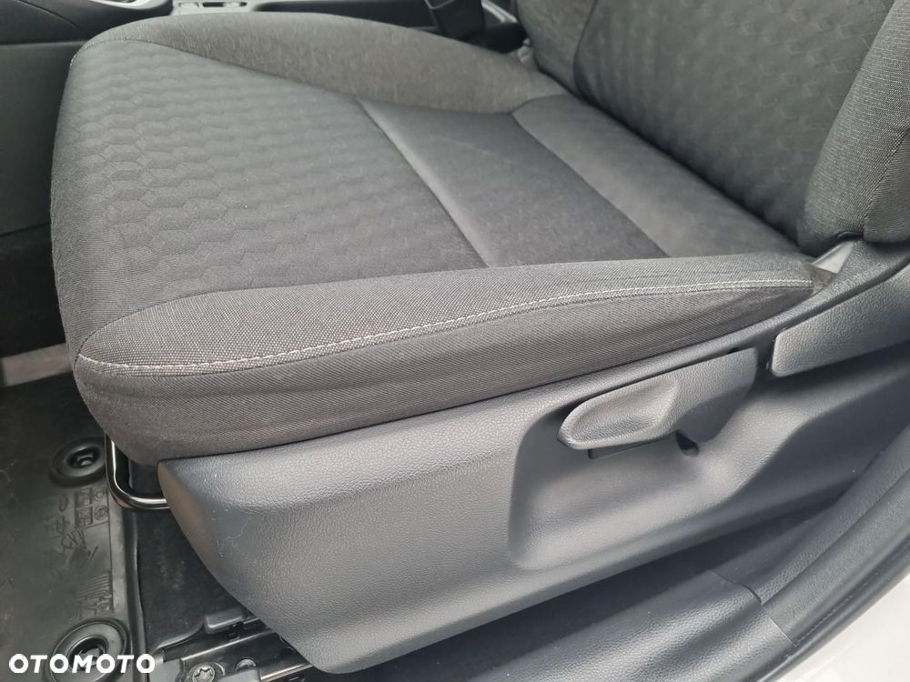 Toyota Yaris Hybrid 1.5 Comfort - 22