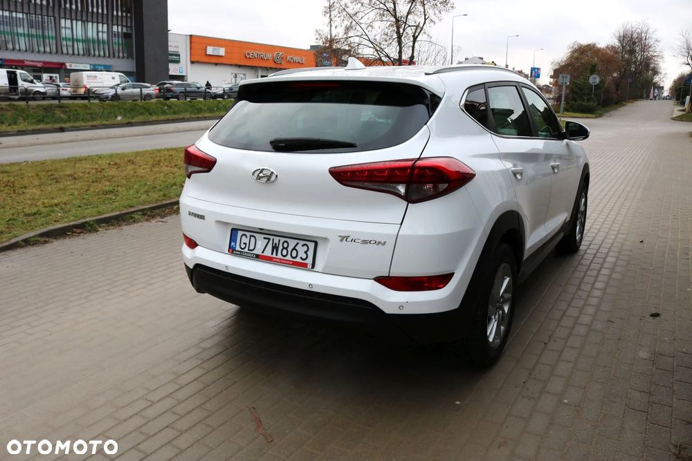Hyundai Tucson 1.7 CRDI BlueDrive GO 2WD - 33