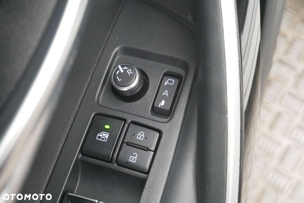 Toyota Corolla 1.8 Hybrid Comfort - 29
