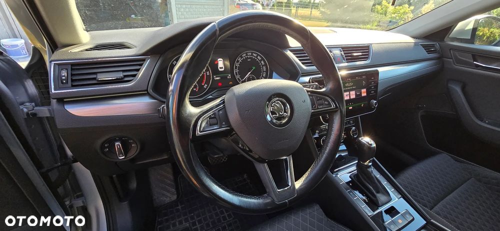 Skoda Superb 2.0 TDI 4x4 Style DSG - 22