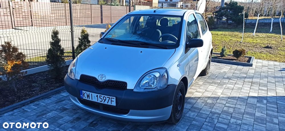Toyota Yaris 1.0 Base - 10