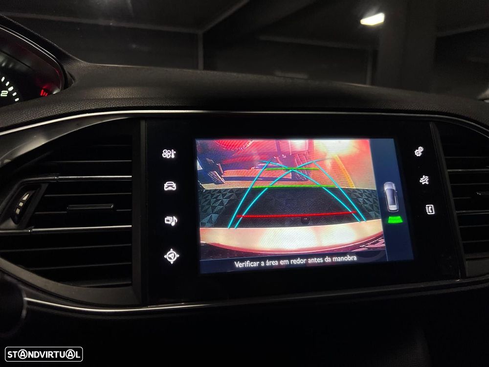 Peugeot 308 SW 1.2 PureTech Allure EAT6 - 13