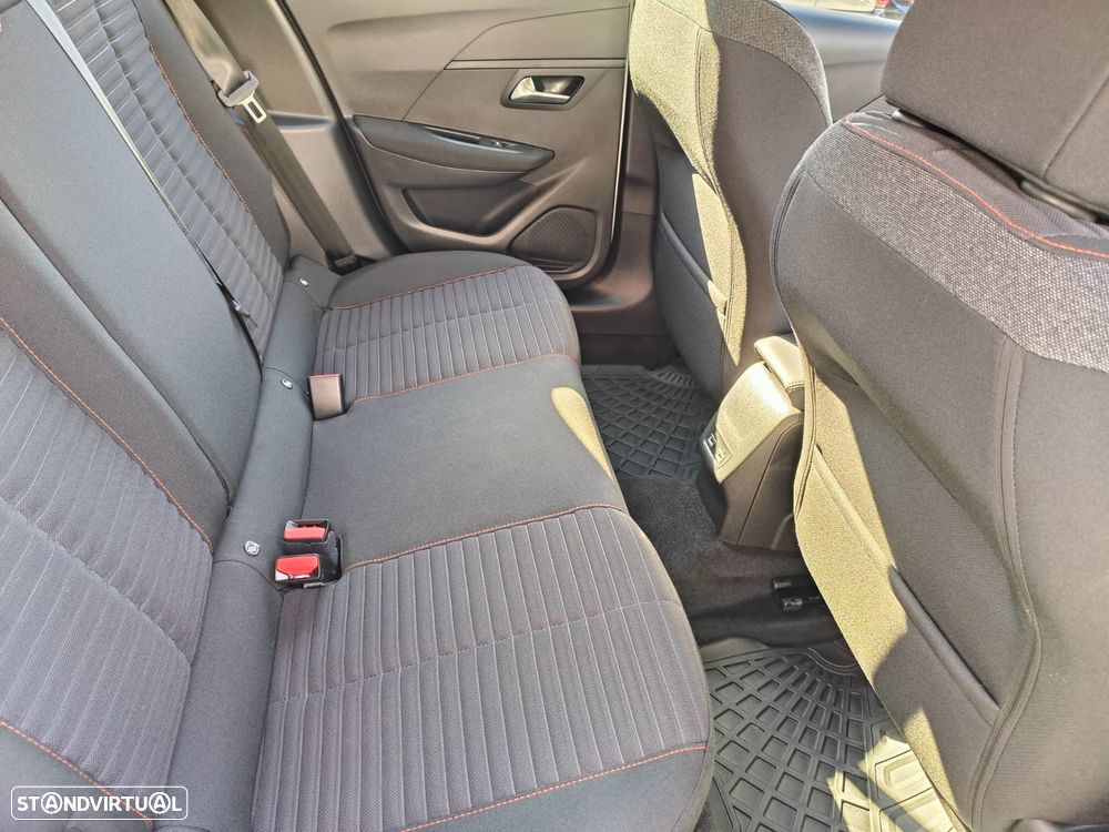 Peugeot e-208 50 kWh Active Pack - 12